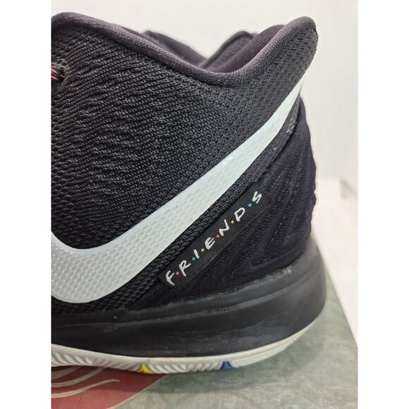 Nike Kyrie 5 "Friends" Basketball Shoes Size 11 Clean No Box - Picture 6 of 15